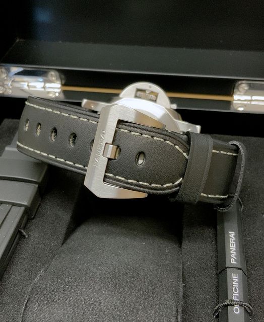 Panerai Luminor Marina PAM02392 Image 3